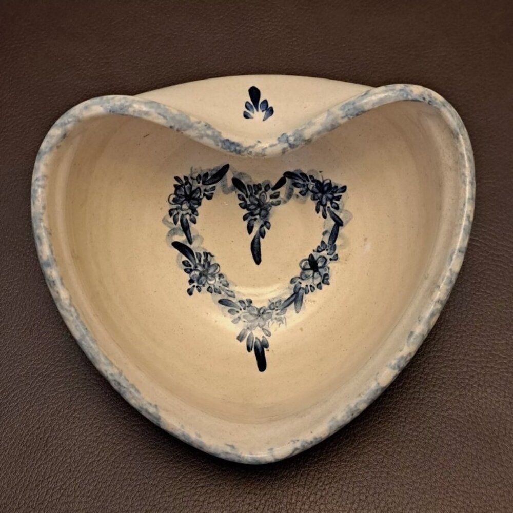 Vintage Ellis Prod. Pottery Heart Bowl 7 Inch Made In USA Stamped